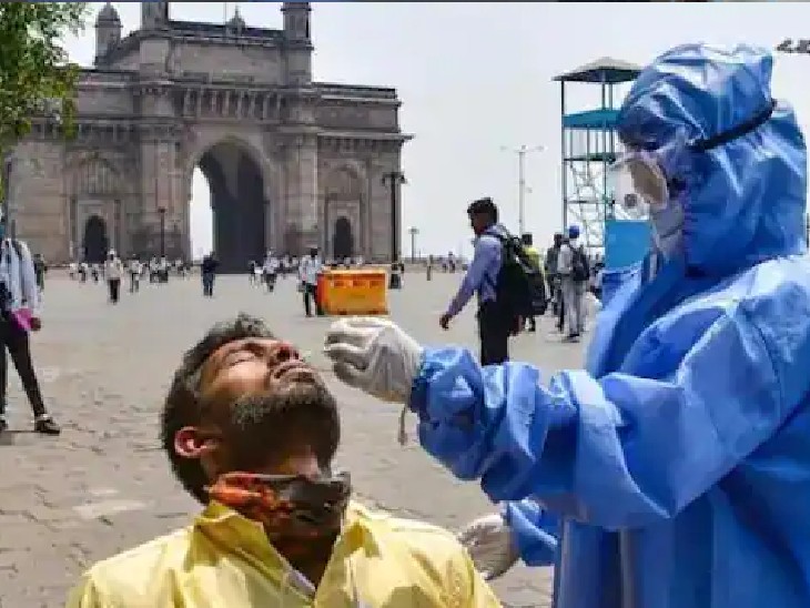 संक्रमण की तीसरी लहर के खतरे को देखते हुए मुंबई में फिर से सार्वजनिक जगहों पर टेस्टिंग तेज कर दी गई है।