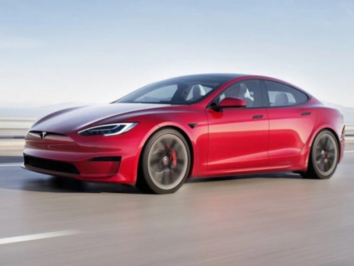 राजस्थान में गणेश चतुर्थी पर 20 हजार कारों की बुकिंग हुई है, लेकिन सिर्फ 4 हजार को मिल पाएगी...क्योंकि 75 की चिप नहीं आ पा रही|जयपुर,Jaipur - Dainik Bhaskar