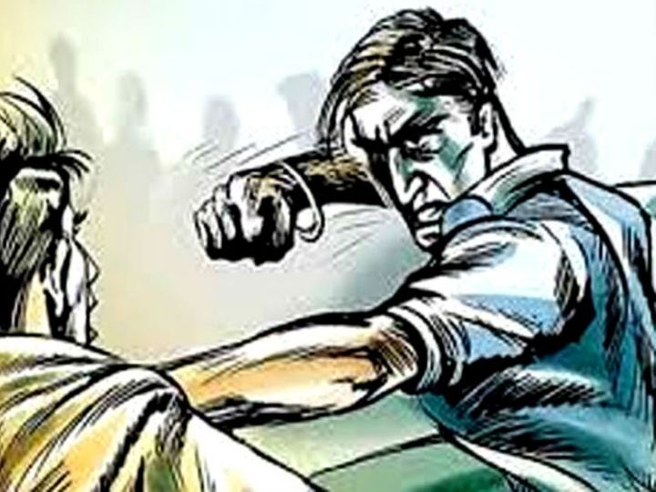 जमीन विवाद में दाे पक्ष के लाेग भिड़े, लाठी-कुल्हाड़ी से हमले में चार घायल|अजमेर,Ajmer - Dainik Bhaskar