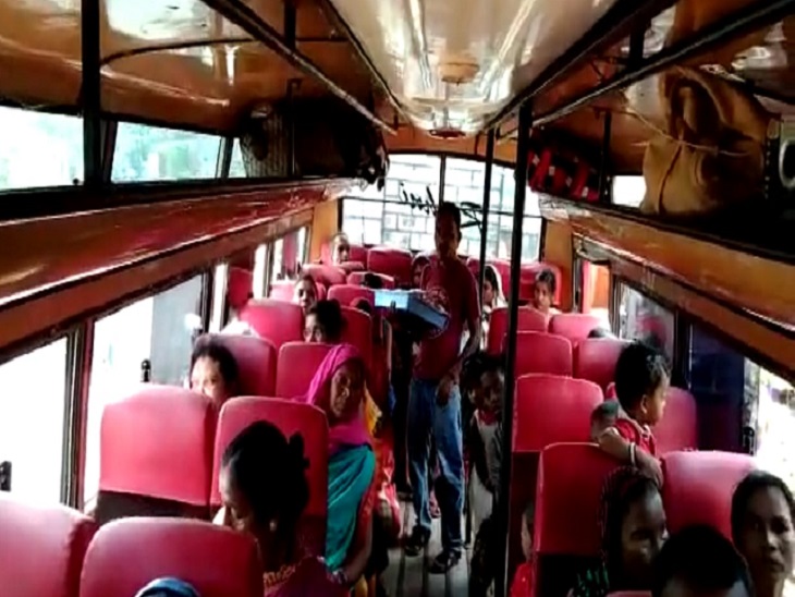 यात्रा करने के लिए तैयार है।