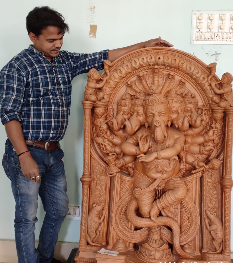 इस मूर्ति पर पिंटू प्रसाद को नेशनल अवार्ड देने की घोषणा हुई है।