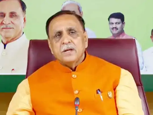 रुपाणी ने कहा है कि पार्टी में यह स्वभाविक प्रक्रिया है कि दायित्व बदलते रहते हैं।- फाइल फोटो। - Dainik Bhaskar