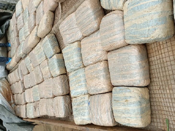 हवा से ५४६ से अधिक तेज गति से चलने वाला है। इसे