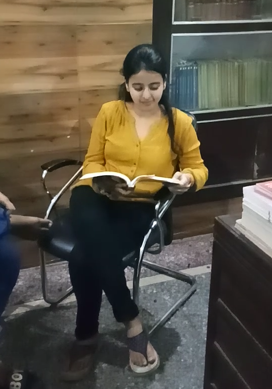 टॉपर नंदिनी अग्रवाल