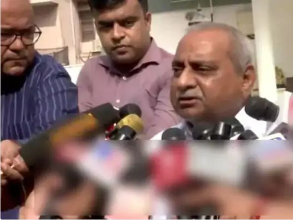 सोमवार को मीडिया से हुई बातचीत में नितिन पटेल ने कहा था कि किसी संत, स्वामी या ब्रांड की तब तक जनता के बीच पूछ रहती है, तब तक वह बना रहता है।