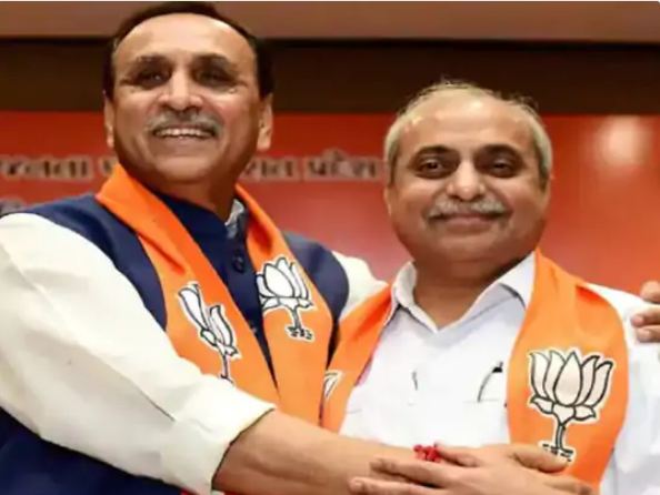 साल 2016 में आनंदीबेन पटेल के इस्तीफे के बाद भी नितिन पटेल मुख्यमंत्री पद की रेस में थे। (विजय रूपाणी और नितिन पटेल की फाइल फोटो)