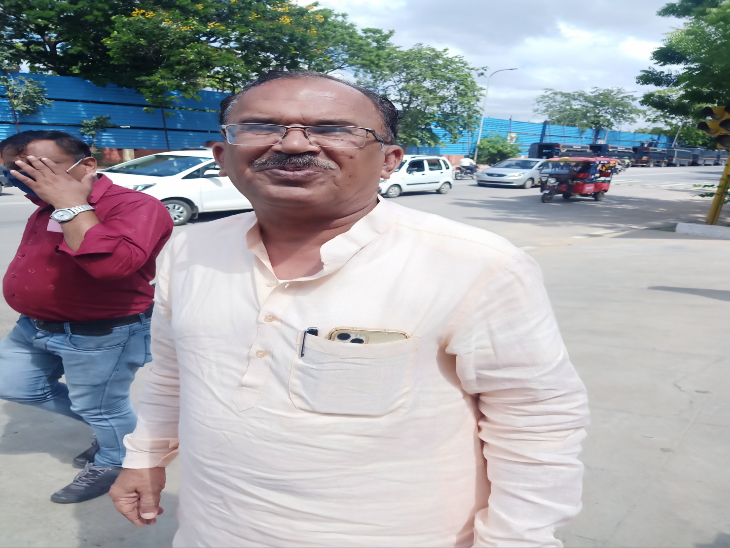 बीजेपी विधायक और पूर्व शिक्षा मंत्री वासुदेव देवनानी