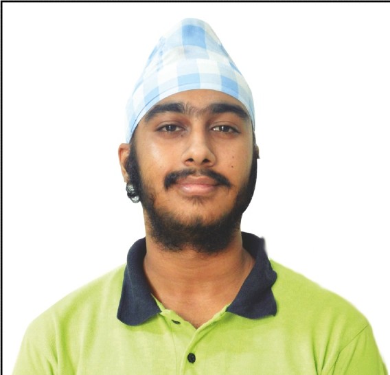 गुरअमृत सिंह ने बताया कि सुबह के समय दो घंटे फिजिक्स पढ़ते हैं। इसके बाद दो से तीन घंटे केमिस्ट्री दिन में और रात को मैथ्स।