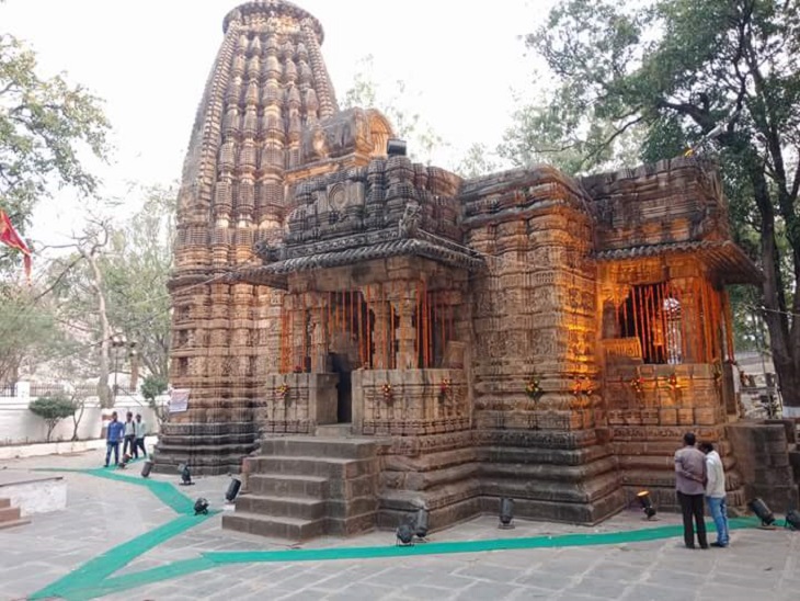 यह शिव मंदिर का उत्कृष्ट उदाहरण है।