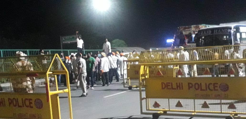 शिरोमणी क्रियाकलाप की तरफ से मौसम की तरह जाने के लिए अक्टूबर में दिल्ली में अच्छी तरह से बदलेंगे।