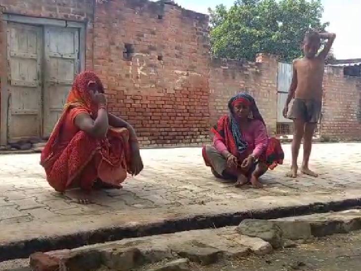 काम पर इस गांव में काम करना है।