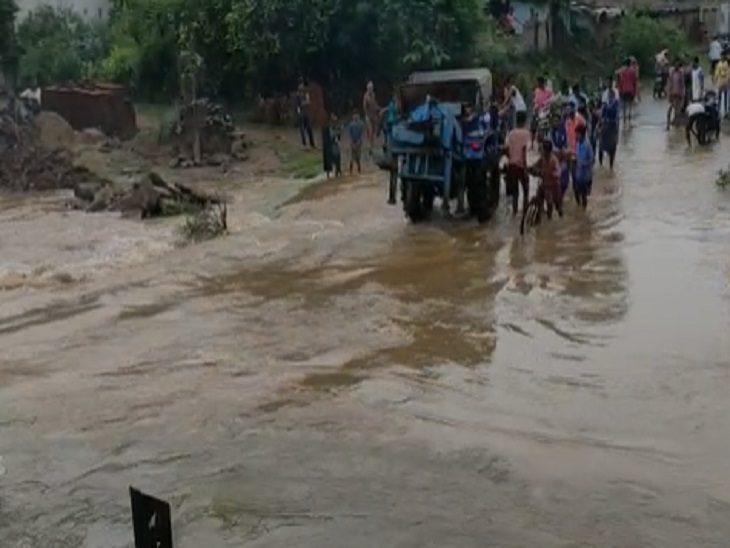 पूरी तरह से इस तरह से पूरा किया गया।