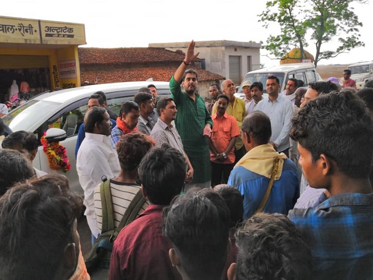 लोगों के लिए वे लोग थे, जो लोगों के लिए सुविधाजनक थे।