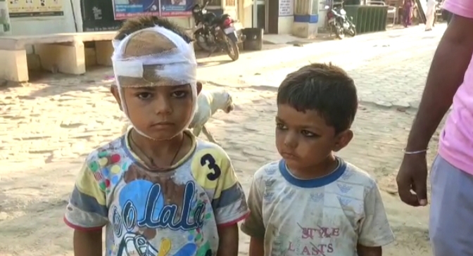 हादसे में घायल बच्चे।