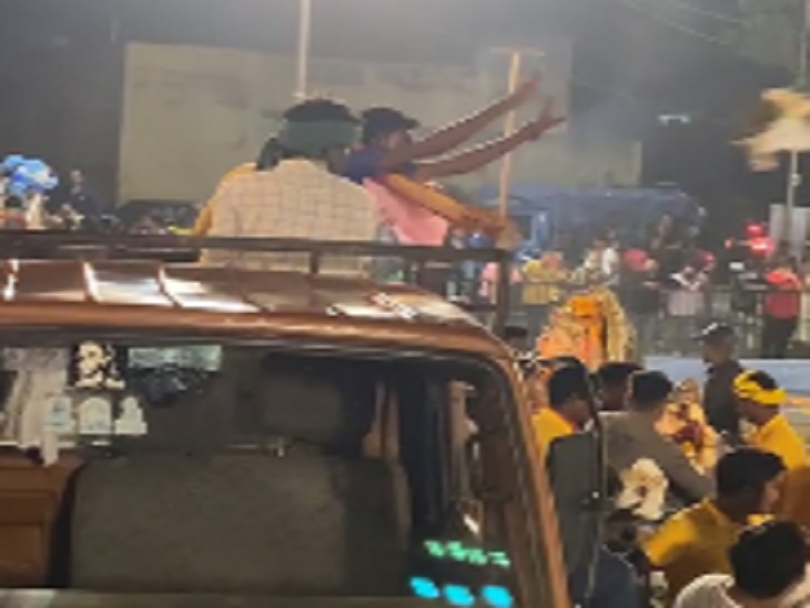 इस तरह से मूर्ति पूरी तरह से तैयार।