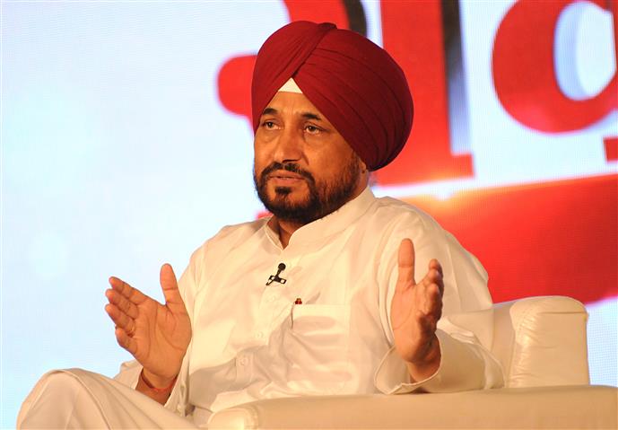 CM चरणजीत सिंह चन्नी का फाइल फोटो। - Dainik Bhaskar