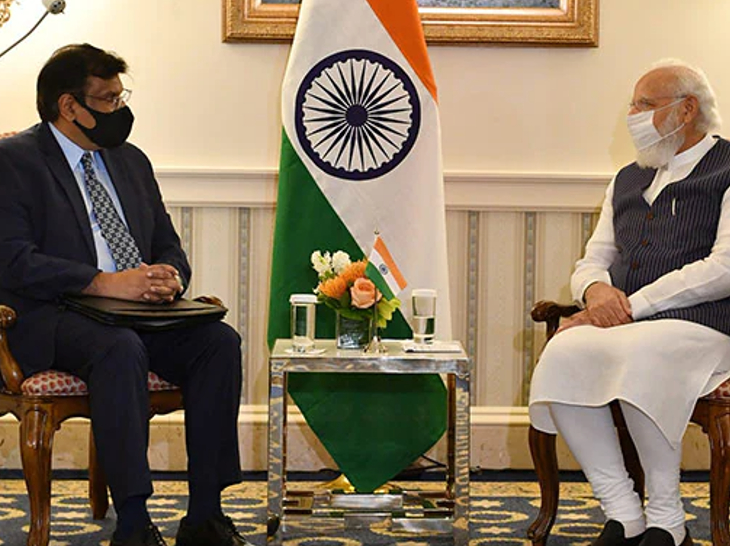 प्रधानमंत्री नरेंद्र मोदी के साथ जनरल एटॉमिक्स के CEO विवेक लाल।