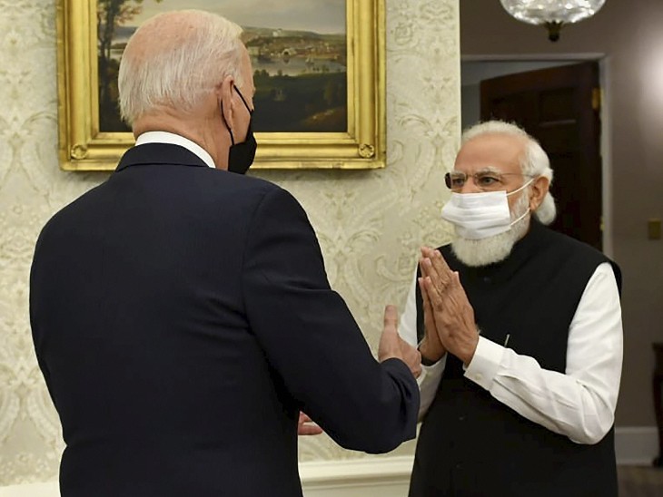 PM मोदी अमेरिकी राष्ट्रपति जो बाइडेन से मुलाकात करने व्हाइट हाउस पहुंचे। बाइडेन 20 जनवरी को अमेरिका के राष्ट्रपति बने थे। तब प्रधानमंत्री मोदी ने उन्हें फोन पर बधाई दी थी। इसके बाद दोनों नेताओं की यह पहली मुलाकात थी।