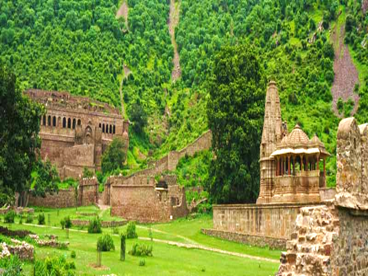 देशभर में भूतों के किले के नाम से मशहूर है भानगढ़।