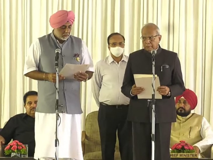 शपथ लेते काका रणदीप नाभा।