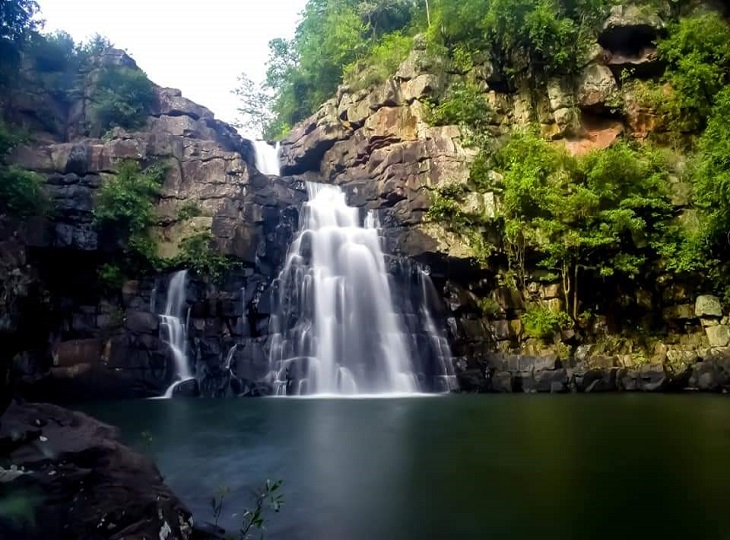लंका पल्ली जल प्रपात