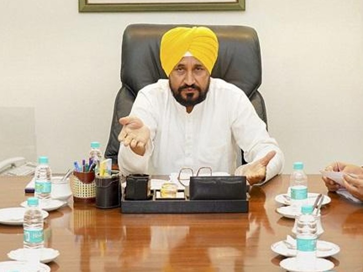 पंजाब के मुख्यमंत्री चरणजीत सिंह चन्नी। - Dainik Bhaskar