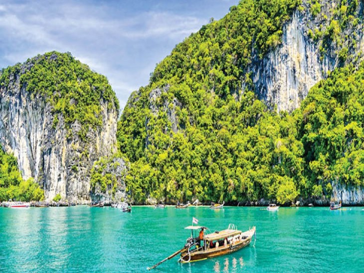 According to the Vice President of the Thai Tourism Council, Chinese tourists are not expected to arrive this year in view of Somsong Sichphimukh Corona.  - Dainik Bhaskar