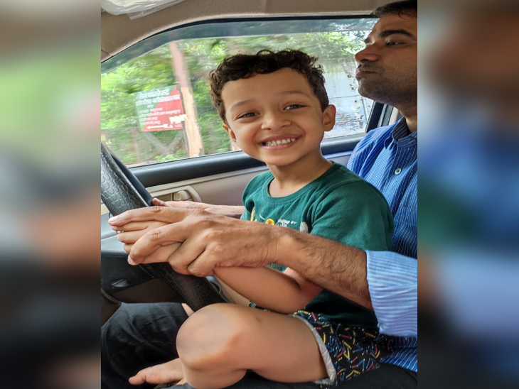 इस साल 16 को खेलना चाहिए।