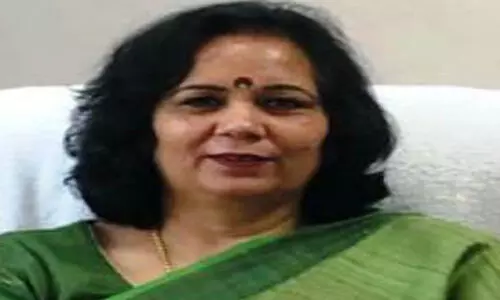 कुलसचिव डॉ. नीलम मलिक।
