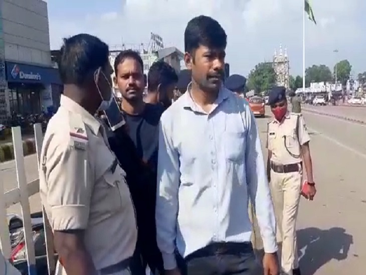 घटना की जानकारी देखने वाले देखने वाले हैं।