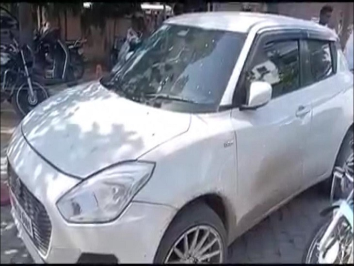 पुलिस द्वारा जब्त की गई कार।