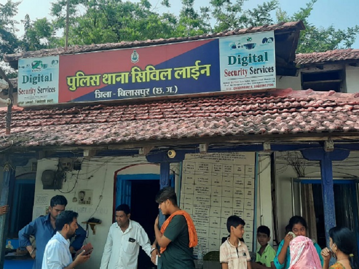 हत्या के बाद के मामले की जानकारी मिली और पुलिस को मामले की जानकारी दी गई।