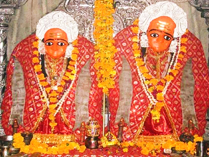 कैला देवी को देशभर में भगवान कृष्ण की बहन के रूप में भी पूजा जाता है।