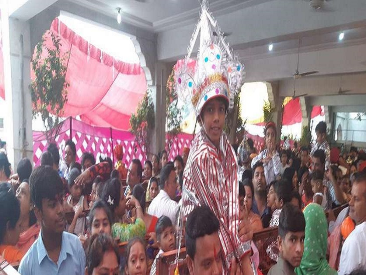 रोज मंदिर में पहुंचते हैं हजारों श्रद्धालु। फाइल फोटो