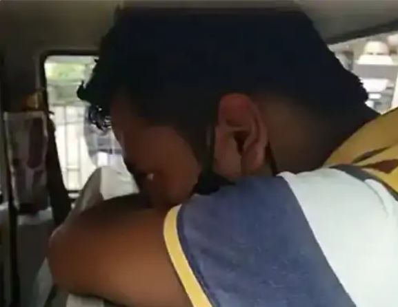 पुलिस हिरातमें तेजस पटेल।