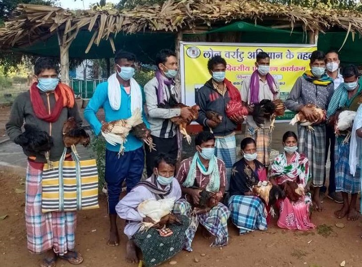 सरेन्दाओं को अंडीपालन का काम भी दिया गया है।