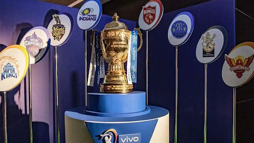 IPL में अभी 8 टीमें हैं। 2022 से 10 टीमें लीग में हिस्सा लेंगी।