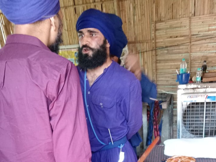 मुर्गा न देने पर मजदूर की टांग तोड़ने वाला निहंग नवीन संधू।