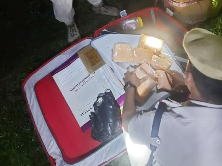 आरोपियों ने नागालैंड के दीमापुर में एक मणिपुरी महिला से ड्रग्स खरीदी थी, जिसे तिनसुकिया लेकर जा रहे थे।