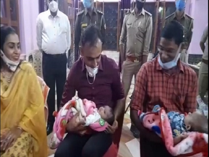 In the lap of DIG and SSP, both the newborn babies made a lot of noise. - Dainik Bhaskar