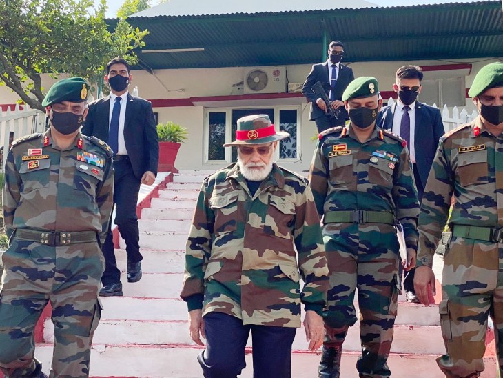 PM मोदी सैनिकों के साथ दिवाली मनाने के लिए नौशेरा पहुंचे हैं। वह फॉरवर्ड पोस्ट का दौरा भी करेंगे। - Dainik Bhaskar