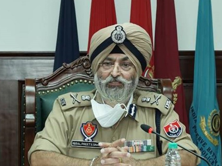 सिद्धू ने फिर DGP आईपीएस सहोता पर आरोप लगाया कि उन्होंने बादलों को क्लीन चिट दी
