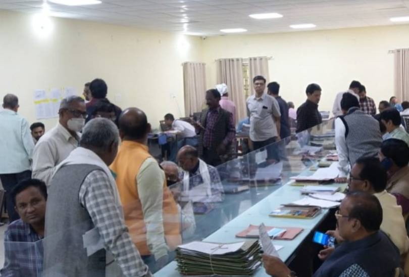 नक्शा समाधान दिवस कैंप में कुल 65 लोगों ने अपनी उपस्थित दर्ज कराई।
