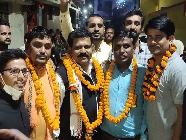 पहनावा पहनावा का स्वागत किया गया।