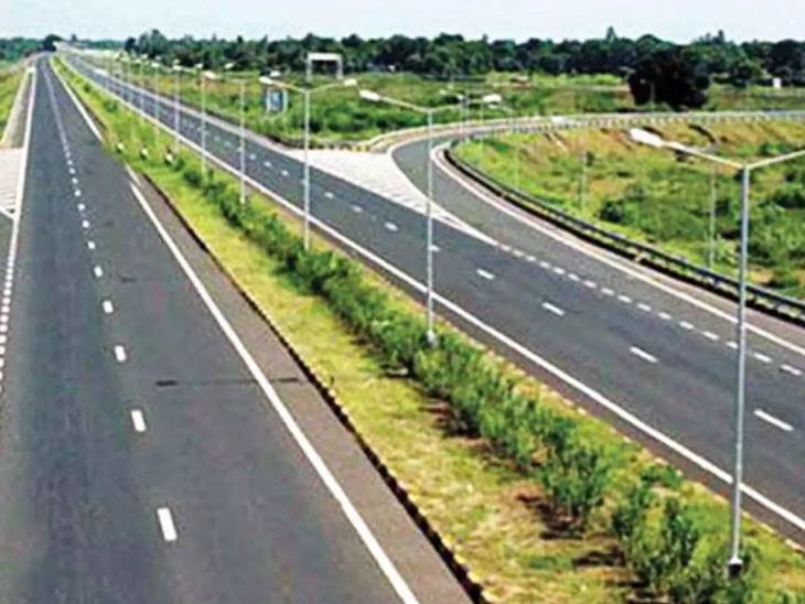 प्रधानमंत्री नरेंद्र मोदी पूर्वांचल एक्सप्रेस वे का लोकार्पण करने आ रहे हैं। वह देश को रनवे वाले एक्सप्रेस-वे की सौगात देंगे।