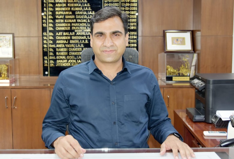 डीसी श्याम लाल पूनिया।