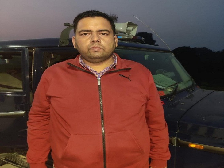 नीलेश सिंह उर्फ PK, सॉल्वर गैंग का सरगना।