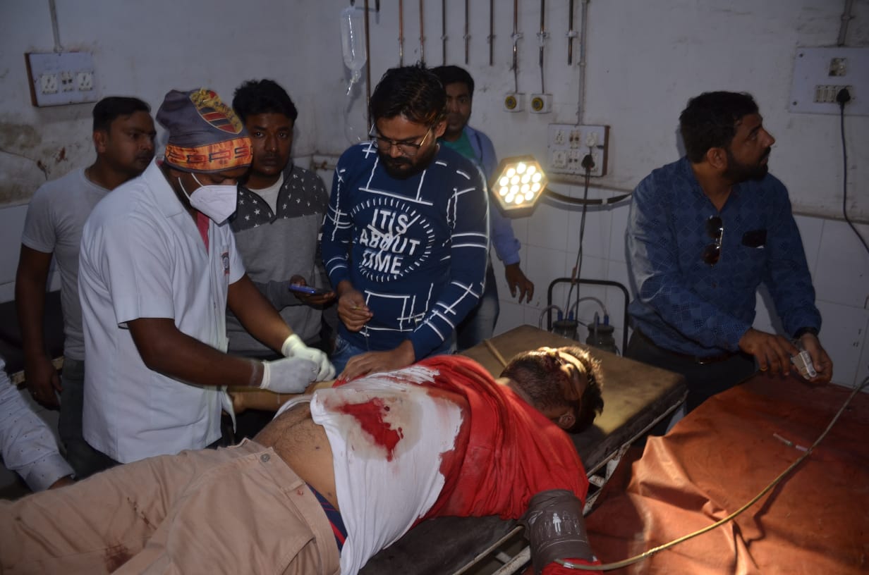 बदमाशों ने बच्ची के पेट में गोली मारी थी, इलाज के दौरान उसकी मौत हो गई.