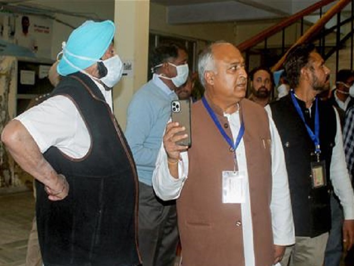 कैप्टन अमरिंदर सिंह के साथ पटियाला के मेयर संजीव शर्मा बिट्टू।
