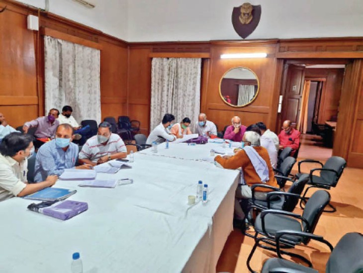 3 कॉलोनियों में ठगे गए लोगों को इस तरह मिलेगी राहत। - Dainik Bhaskar